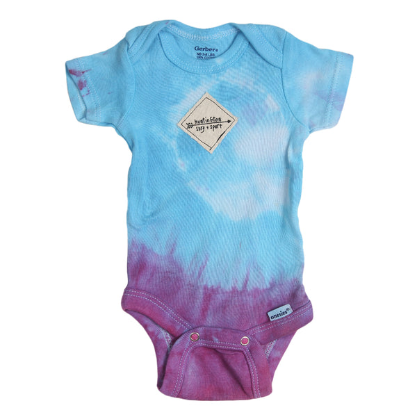 HSS ARROW PATCH ONESIE